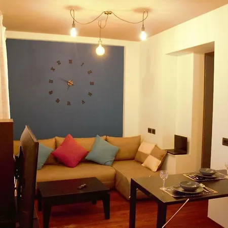 Nikki Apartment